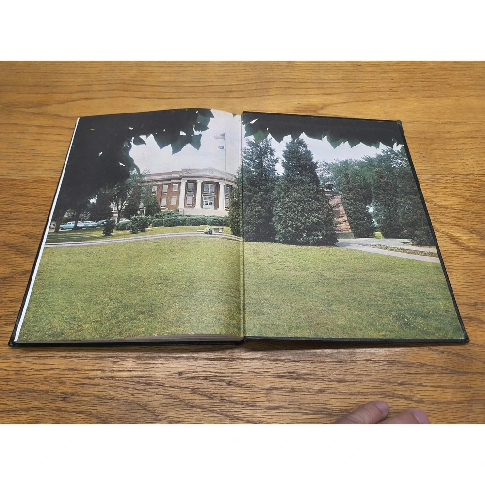 Oklahoma Baptist‎ University Shawnee 1964 Yahnseh Yearbook Annual